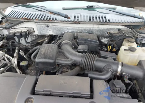 2011 Ford Expedition Limited из США, поврежденный, VIN 1FMJU2A51BEF15721